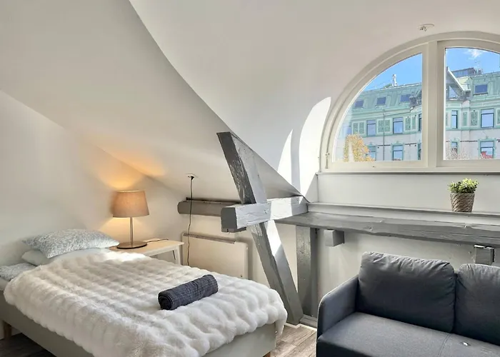 Workers Hq • 7br • 16 Beds • Center Gotenburg