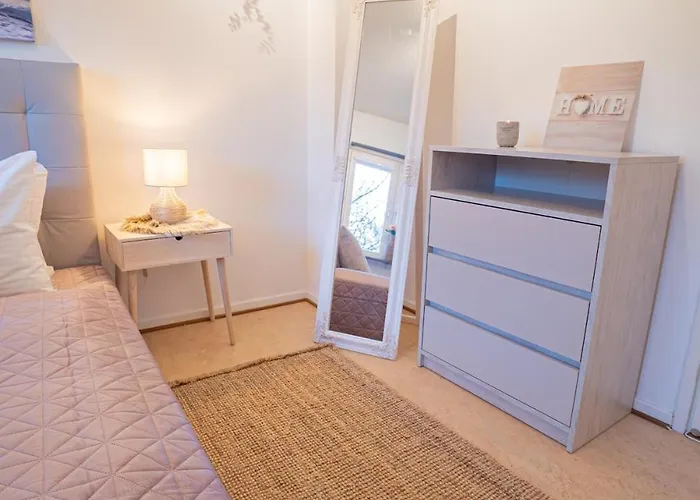 Scandi-boho 1br Calm & Well-connected Location Appartement