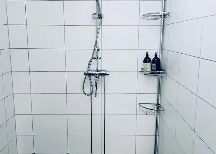 Appartement Rymligt Och Haerligt Radhus I