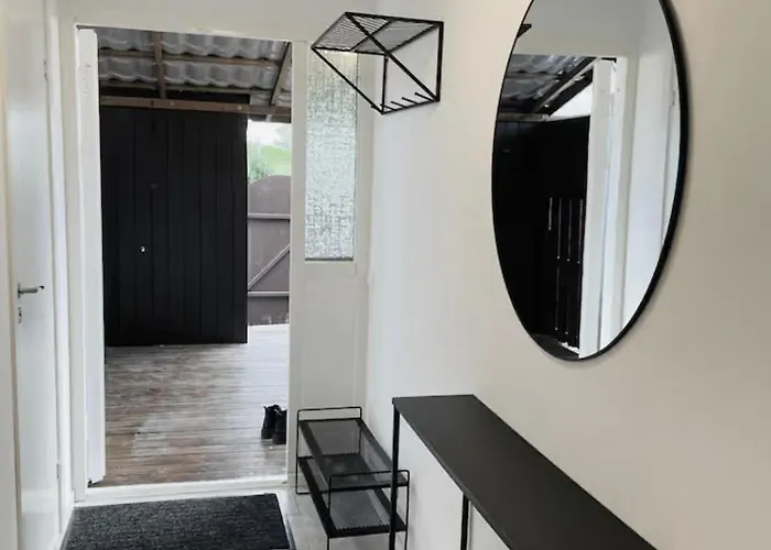 Apartman Rymligt Och Haerligt Radhus I *