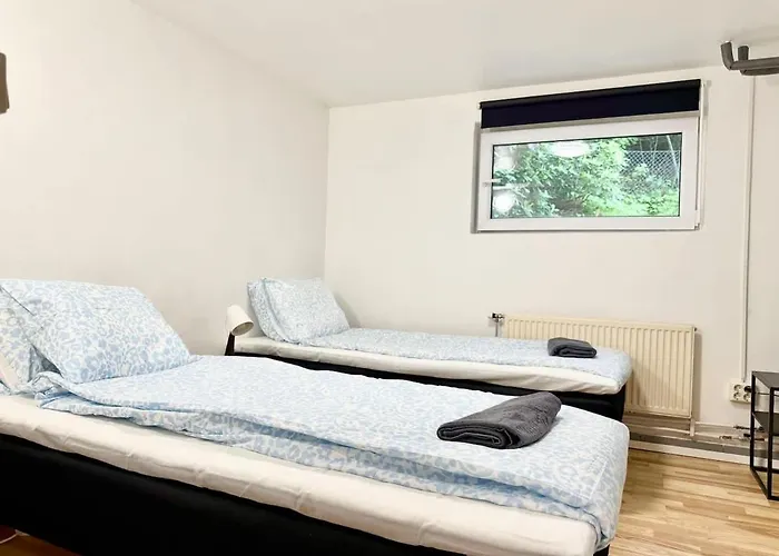 Apartament Workers Flat - 2 Beds - Free Parking - Near Volvo Göteborg