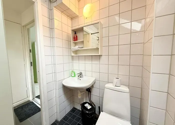 Workers - 2 Bedroom - Free Parking - Near Volvo * 예테보리