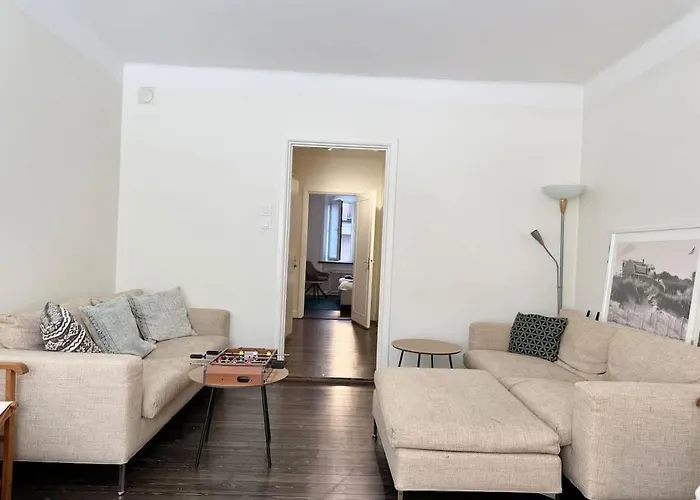 The Family Flat * 5 Beds *