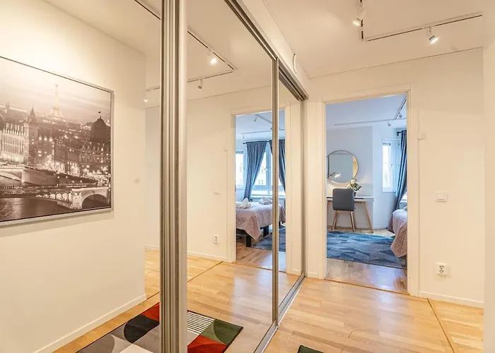 Chic 1br With Balcony In - Prime Location Apartment *