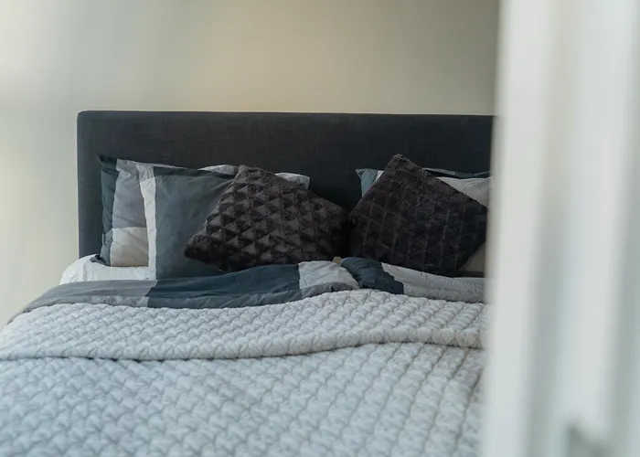 Floor With Rooftop, 1br In Great Location Göteborg