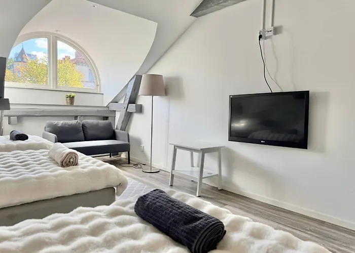 Appartement Workers Hq • 7br • 16 Beds • Center