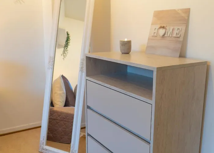 Scandi-boho 1br Calm & Well-connected Location 公寓 *