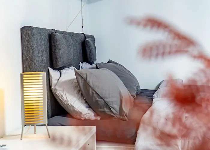 Convenient Duplex In With Privacy & Comfort Apartment Gothenburg