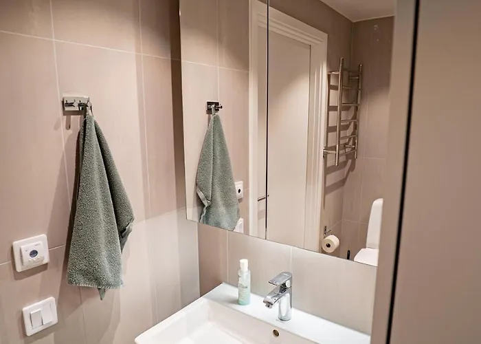 Design Comfort At Karlatornet, Dream Views Apartment *