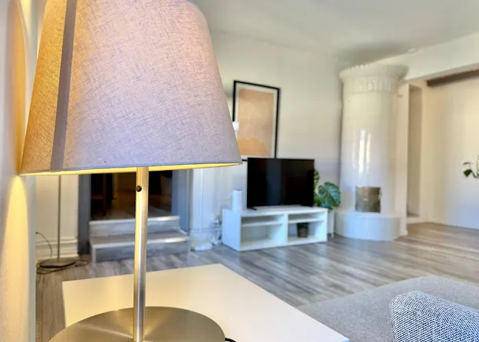 Workers Hq • 7br • 16 Beds • Center Appartement