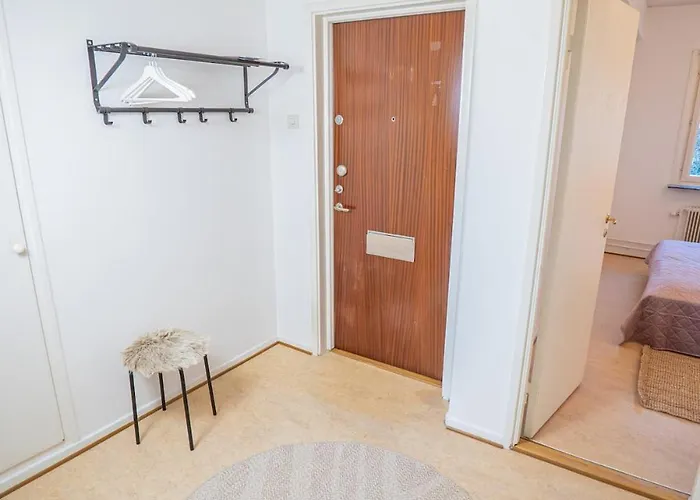 Scandi-boho 1br Calm & Well-connected Location 哥德堡