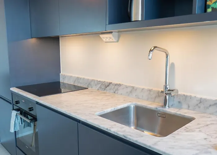 アパート Floor With Rooftop, 1br In Great Location