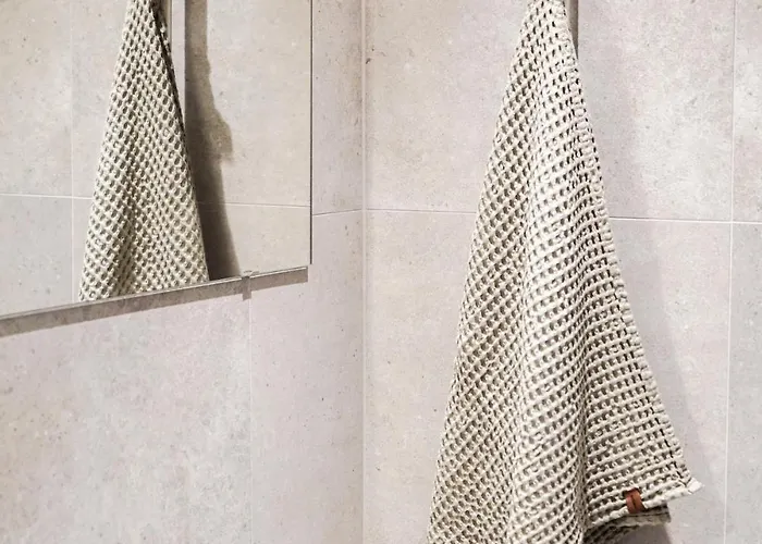 Thoughtfully Fine Designed 1br In Prime Location Apartamento Gotemburgo