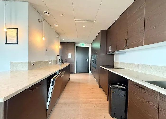 Apartamento Luxury - Karlatornet - 2 Bedroom - - Gym -