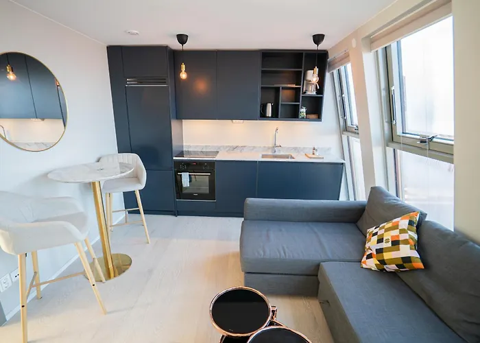 Floor With Rooftop, 1br In Great Location