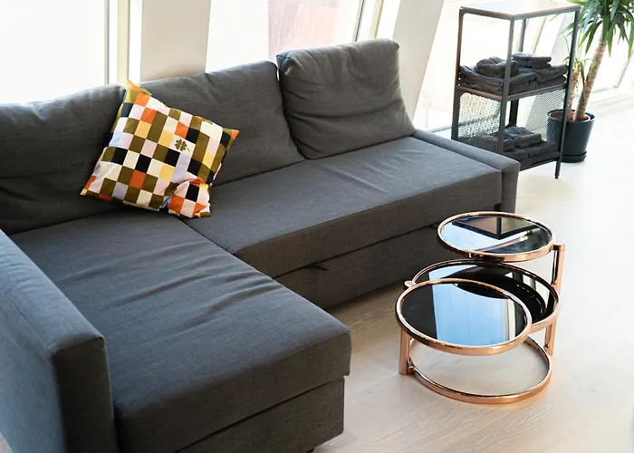 Floor With Rooftop, 1br In Great Location 公寓