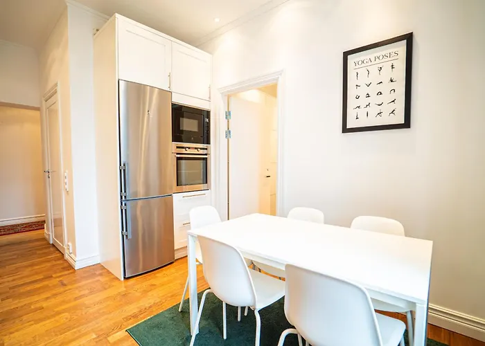 Apartamento Spacious 3br At Vasaplatsen *