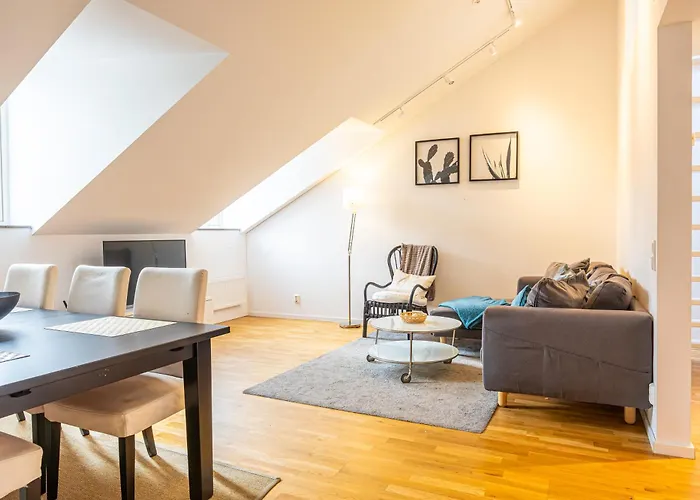 Big Bright Loft On Andra Langgatan