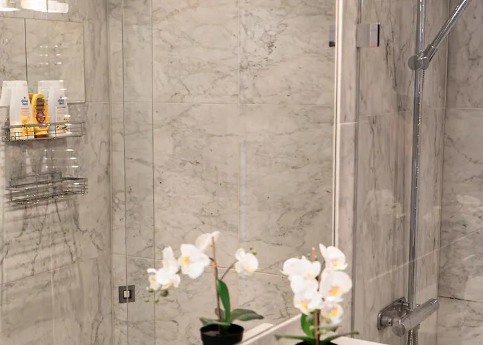 Grand 3br At Vasaplatsen Appartamento Goteborg