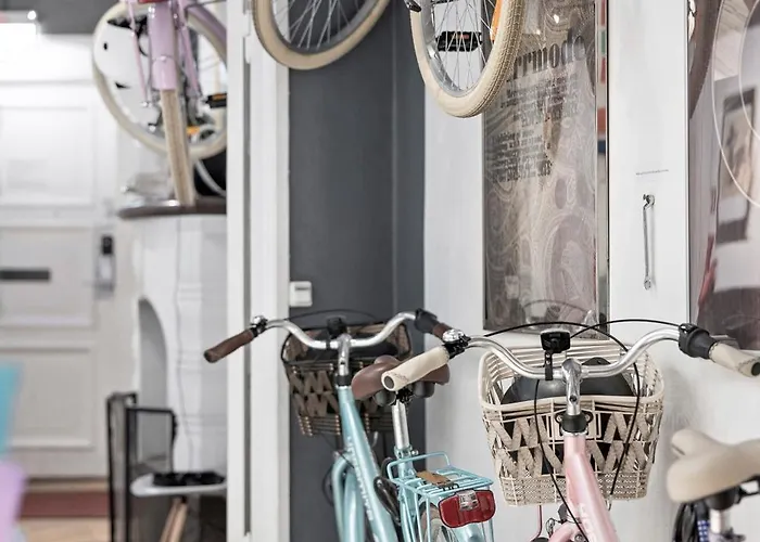 Ow, By A&j - Familj & Bilen & Hunden - Liseberg & Avenyn! Panzió Göteborg