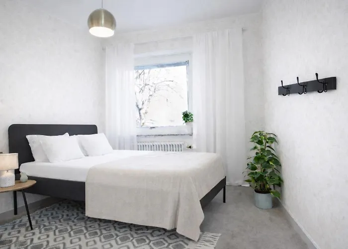 Haha Nordic Partille Spacious 2br Near Center With Garden & Parking *