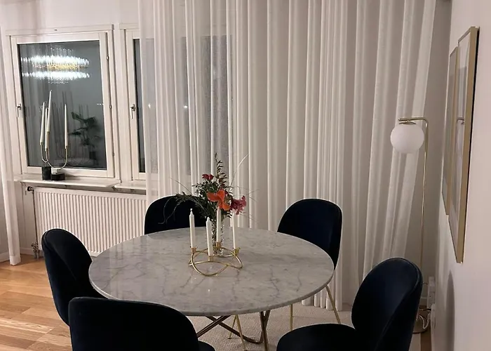 Modern Near City&nature Villa *