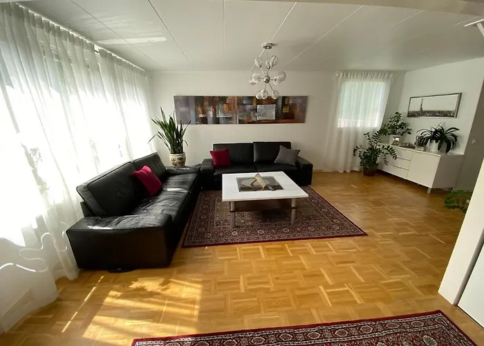 Townhouse In A Quiet Area Gotemburgo