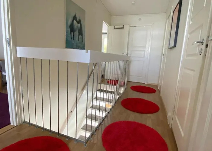 Townhouse In A Quiet Area Ferienhaus *