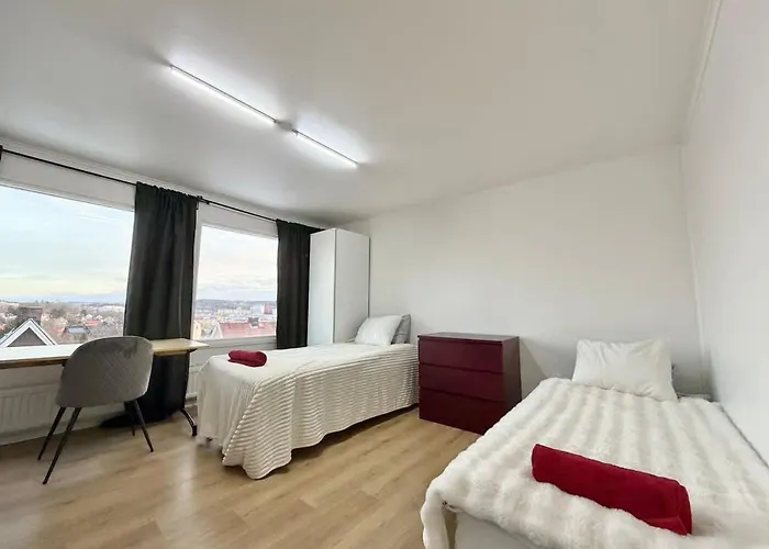 Tatil Evi Workers - Free Parking - 3 Kitchens - Volvo Göteborg