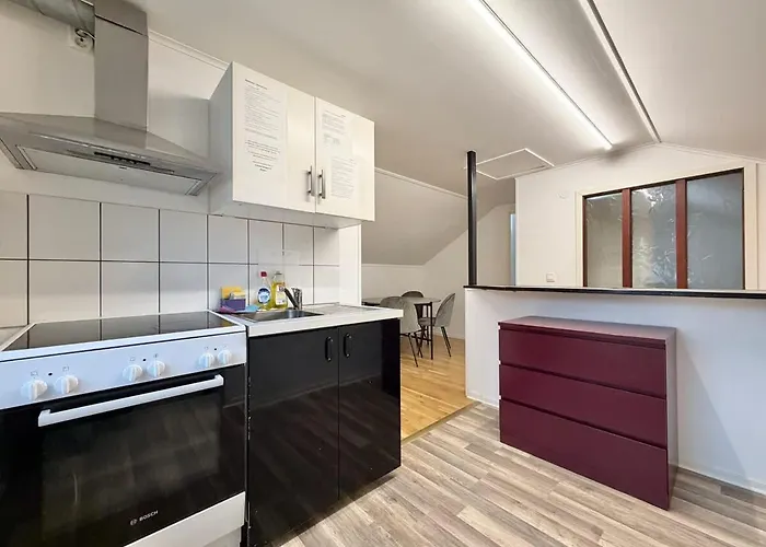 Workers - Free Parking - 3 Kitchens - Volvo Gotemburgo