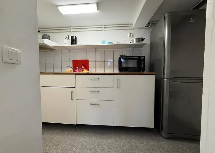 Workers Stay - Temporary House Moelndal 度假居 哥德堡