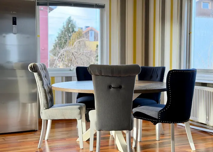 Workers - 4br - 8 Beds - 2 Kitchens - Volvo * Göteborg