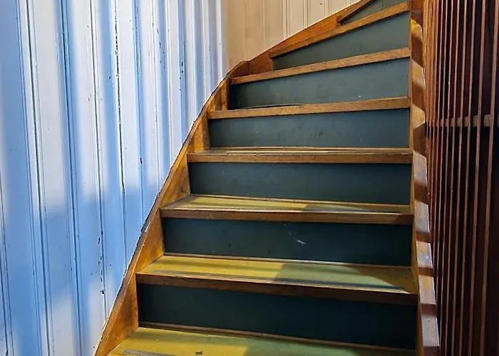 Spacious 7br With Parking For Large Groups