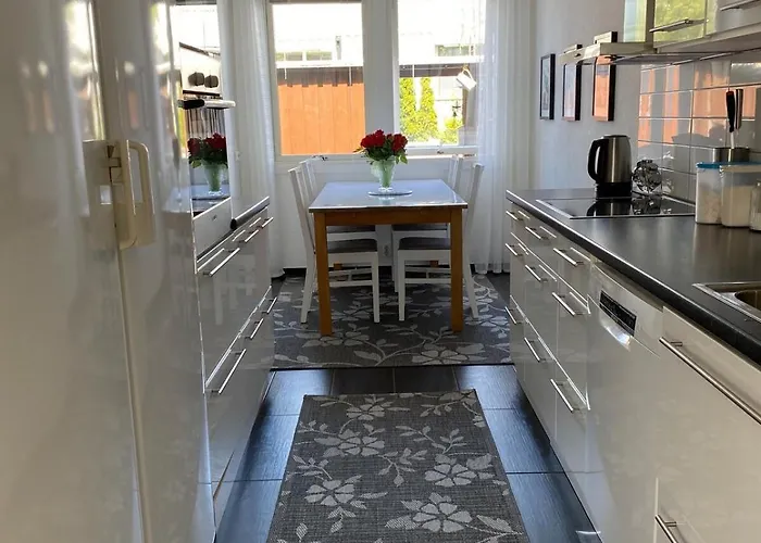 Townhouse In A Quiet Area Ferienhaus *