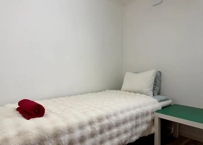 Workers - Free Parking - 3 Kitchens - Volvo Gotemburgo