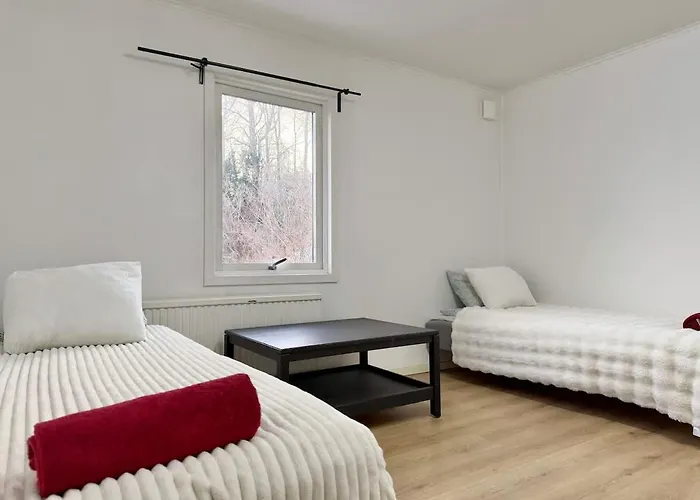 Workers - Free Parking - 3 Kitchens - Volvo Göteborg