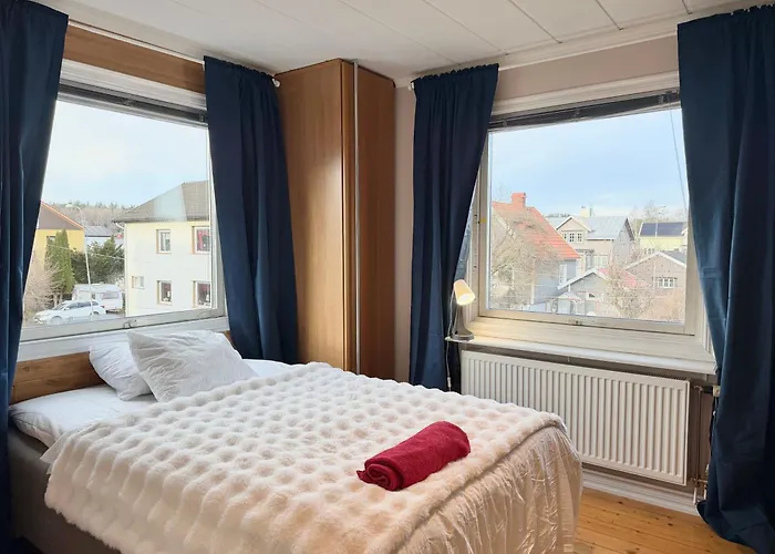 Feriehus Workers - 4br - 8 Beds - 2 Kitchens - Volvo