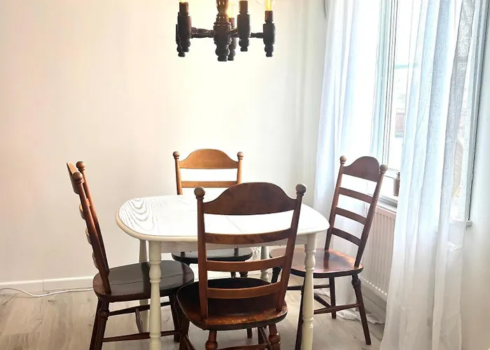 Charmigt Naera Station - 11 Minuter Liseberg * 예테보리