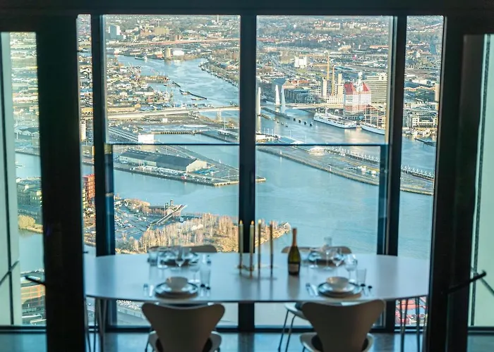 Penthouse 70th Floor Karlatornet * Gothenburg