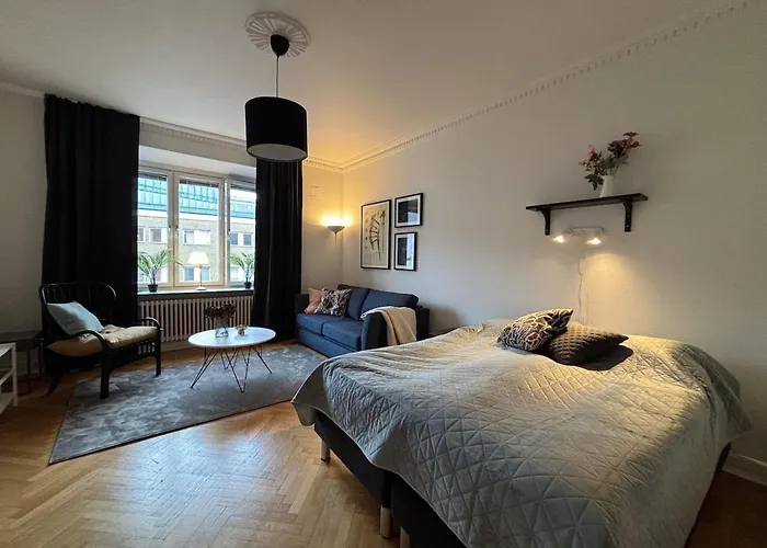 Апартаменты Cozy 1-bedroom That Sleeps 4 People #1201 Гётеборг