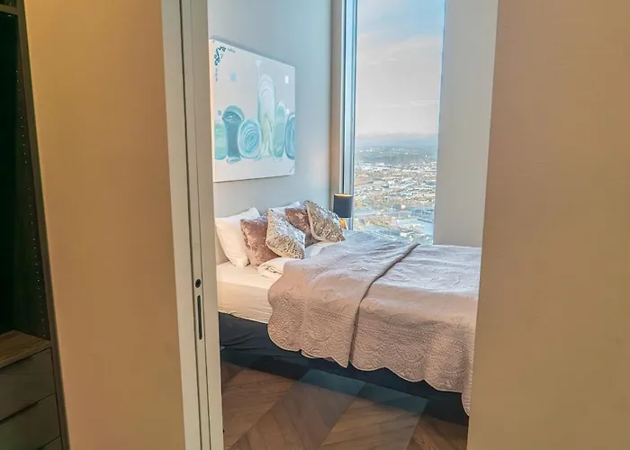 Lejlighed Penthouse 70th Floor Karlatornet *