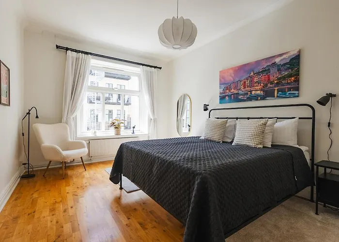 King Bed Smart Tv Coffee Wifi Sofa Bed Apartment *