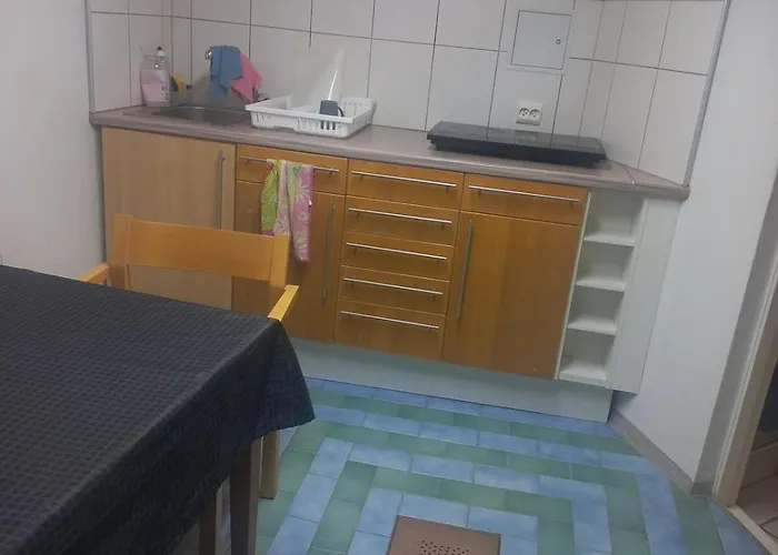 Place With Sauna 아파트 *