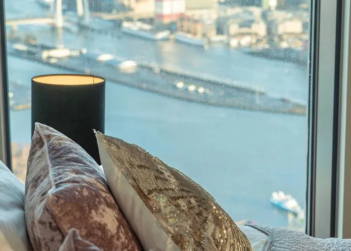 Penthouse 70th Floor Karlatornet 公寓