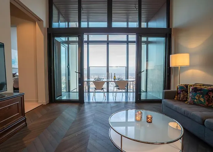 Penthouse 70th Floor Karlatornet