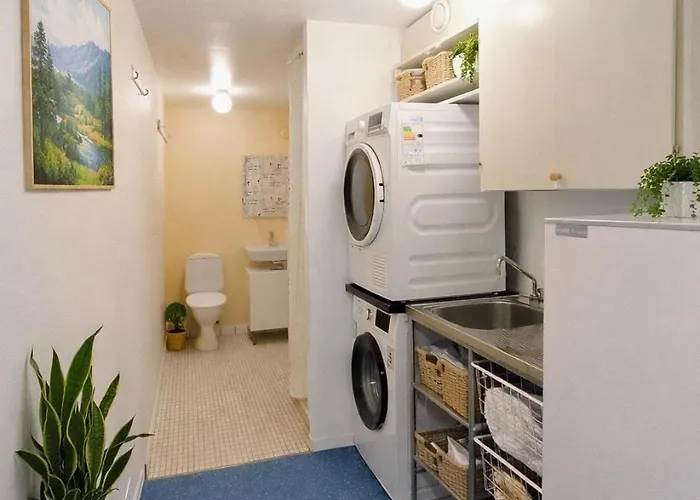 度假居 Premium Workers 8br 13beds 2kitchen 3bath *