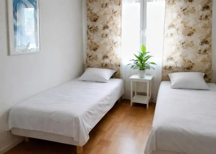 Premium Workers 8br 13beds 2kitchen 3bath *