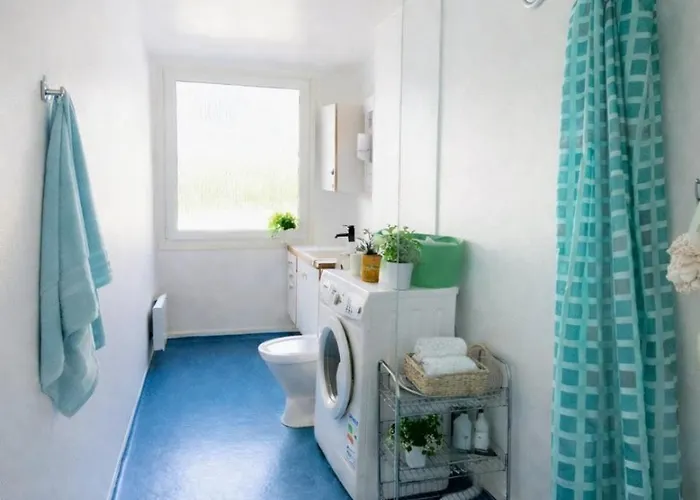 Premium Workers 8br 13beds 2kitchen 3bath *