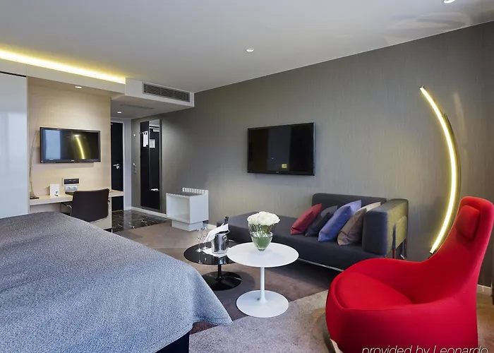 Upper House Hotel 5*