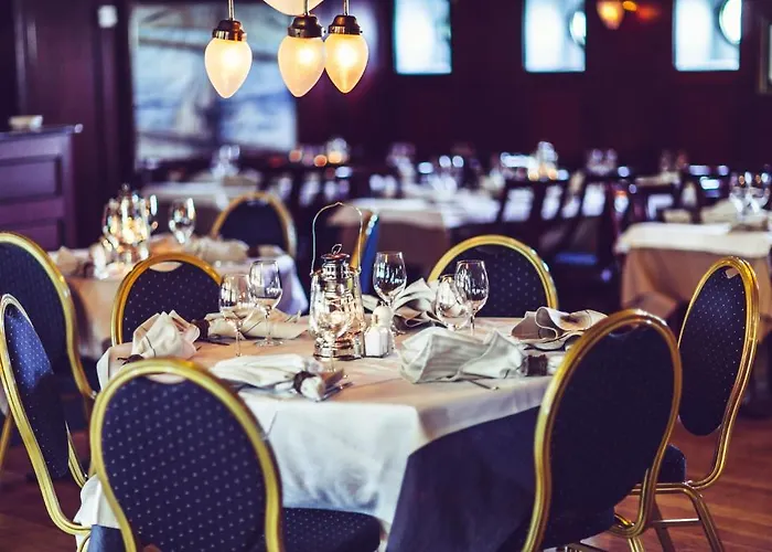 Barken Viking Hotel en barco 3*